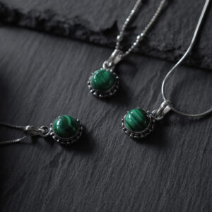 Pendentif en argent avec malachite